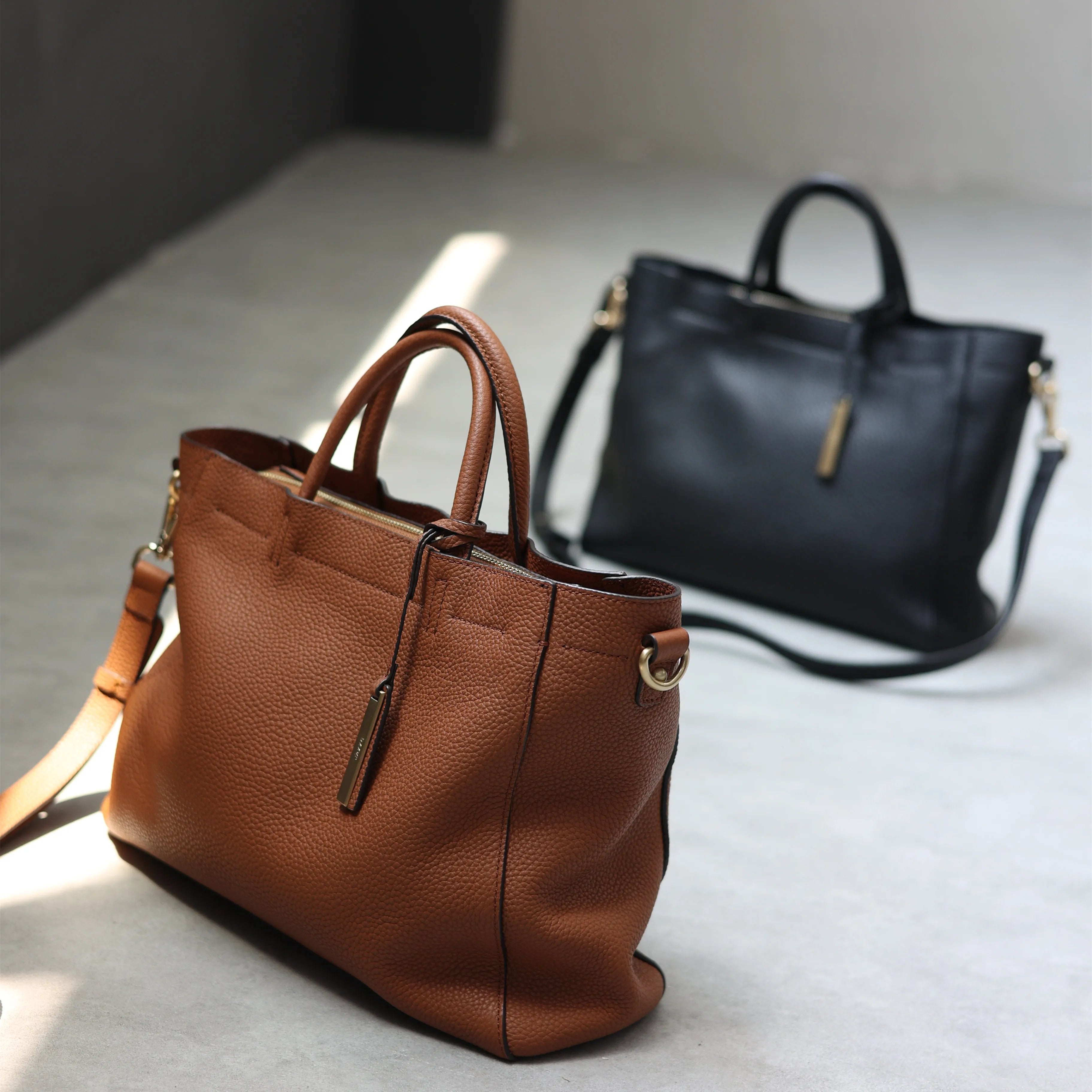 Bolsa mensageiro de ombro único para mulheres, couro de vaca 100% real, bolsa glamourosa, luxo, pendulares