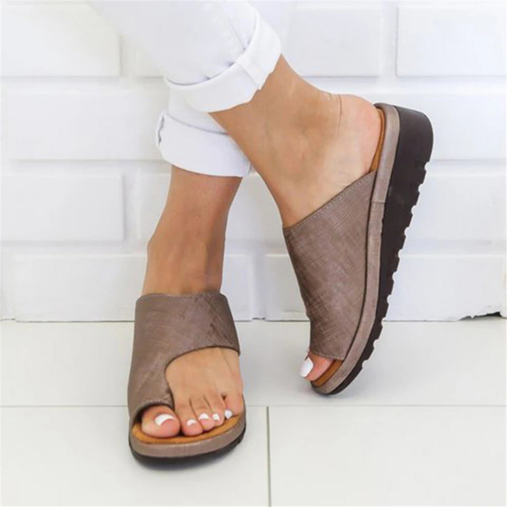 Corretor de joanete ortopédico para mulheres, chinelos casuais de sola plana, sandália macia Big Toe, sapatos de plataforma confortáveis, novos