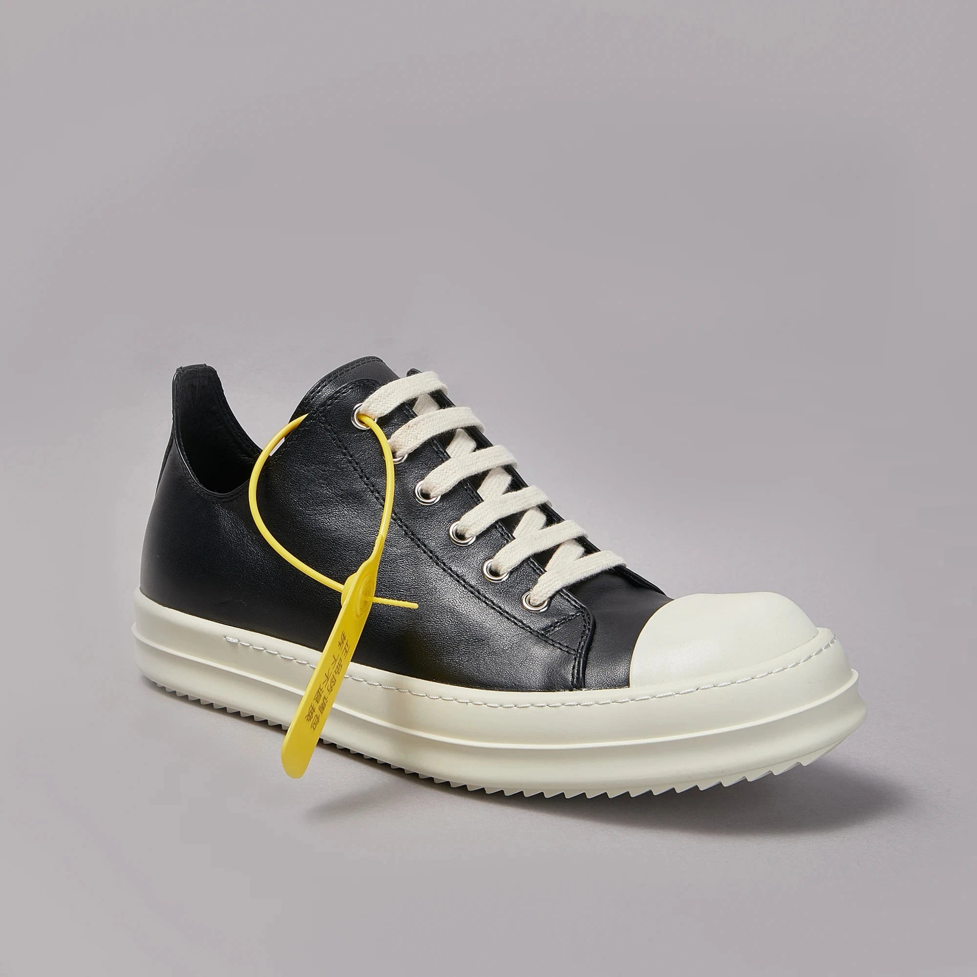Men's Leather Sneakers Unisex Designer Retro Low-top Board Shoes Black Solid Leather Summer Shoes for Men Couple Shoes