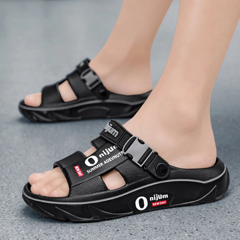 Chinelos de praia masculinos sandálias ao ar livre verão confortável sandálias de praia grosso macio tamancos masculino casual água sapatos de jardim