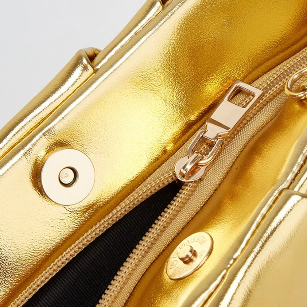 Bolsa de nuvem dobrada para mulheres, novo estilo de comércio exterior, bolsa prateada moderna, versátil, bolsa crossbody com corrente ins, bolsas e bolsas