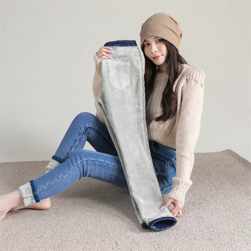 Inverno senhora térmica quente jeans de pelúcia magro estiramento jeans senhora fino ajuste lápis calças meninas perna reta denim