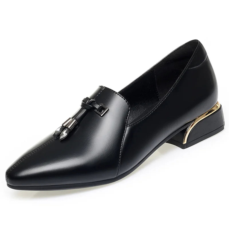Sapatos de mãe de couro macio estilo outono sapatos femininos de meia-idade e idosos confortáveis sapatos de sola macia sem raspar pés