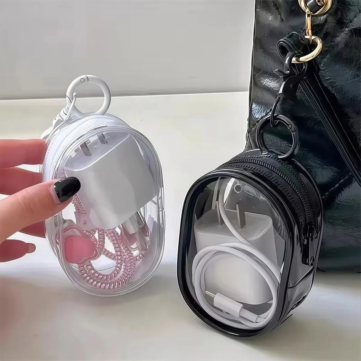 Mini saco de armazenamento com zíper transparente, chaveiro portátil, boneca de desenho animado, organizador de brinquedos para fones de ouvido, carregadores, cabo de dados, sacos de presente