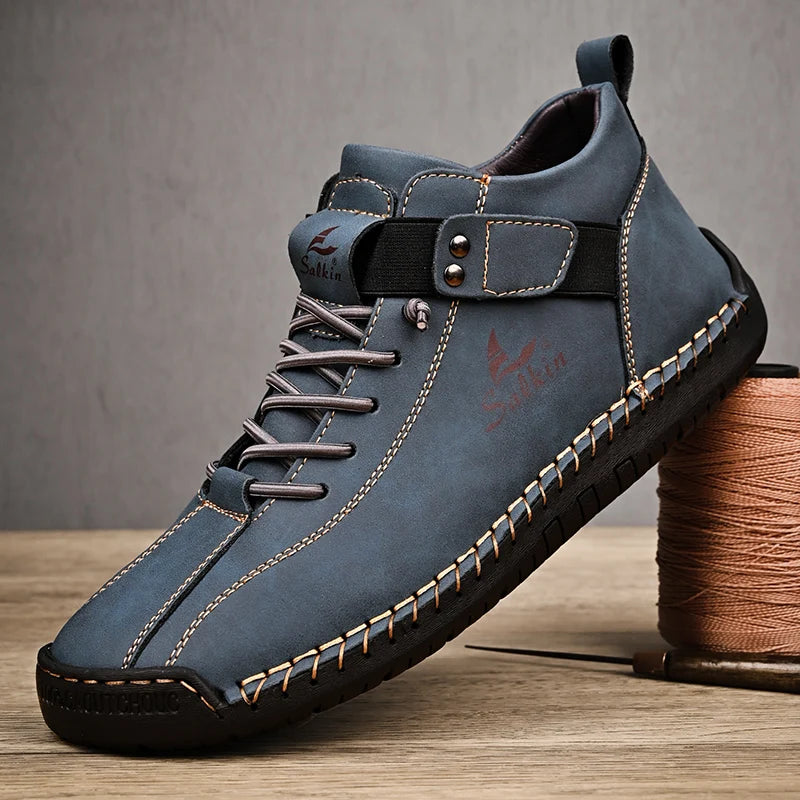 Novo design 2025 tênis de couro masculino homem respirável sapatos de couro artesanal sapatos casuais masculinos botas de tornozelo ao ar livre