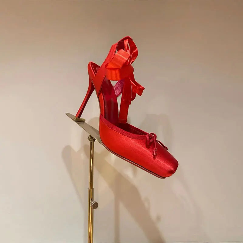 Sandálias stiletto de ar traseiro feminino quadrado bandana borboleta festa de casamento ballet salto alto 2025 verão novo estilo
