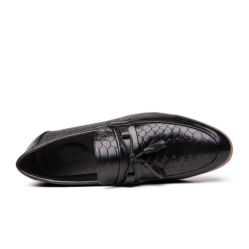 Sapatos elegantes masculinos, calçados casuais para escritório, de luxo, tamanho grande, para festa