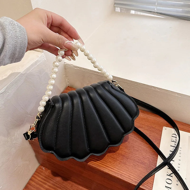 Francês pérola corrente bolsa feminina concha moda bolsa de ombro couro do plutônio bolsa embreagem novidade sólido chique hobo saco pequena mochila