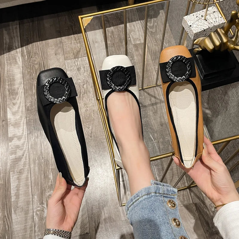 Sapatilhas de couro feminino, bombas de dedo do pé redondo, mocassins senhora do escritório, doce bowknot, sola macia, plus size, 43, 44