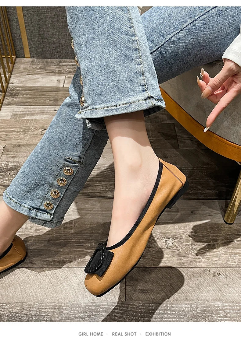 Sapatilhas de couro feminino, bombas de dedo do pé redondo, mocassins senhora do escritório, doce bowknot, sola macia, plus size, 43, 44