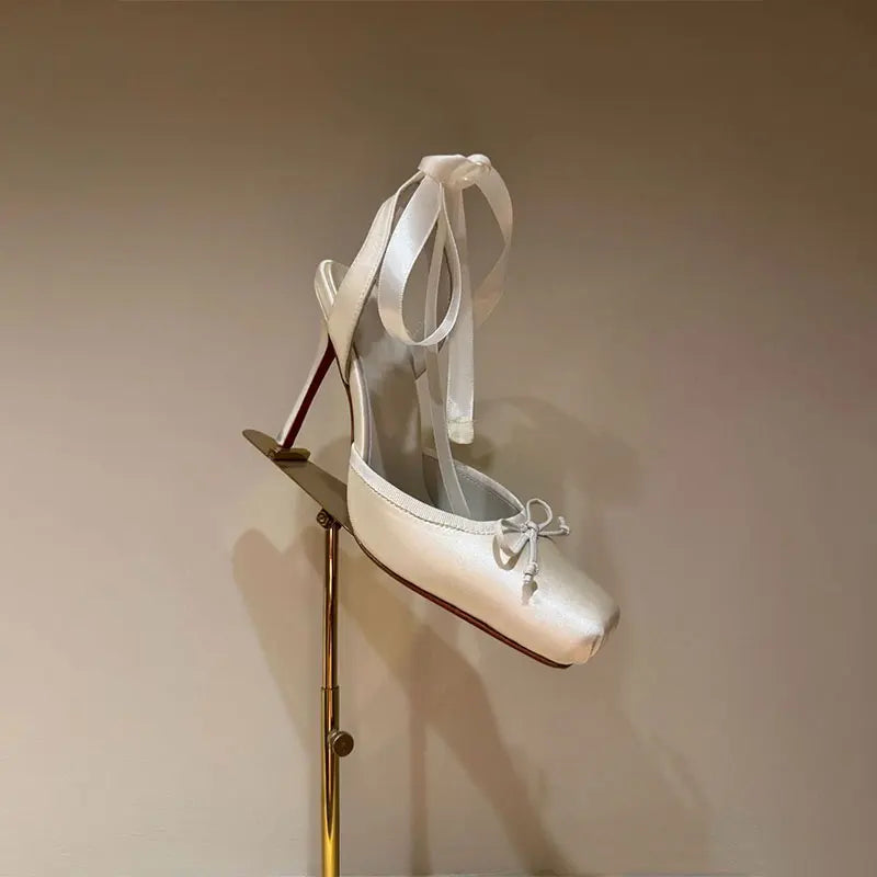 Sandálias stiletto de ar traseiro feminino quadrado bandana borboleta festa de casamento ballet salto alto 2025 verão novo estilo
