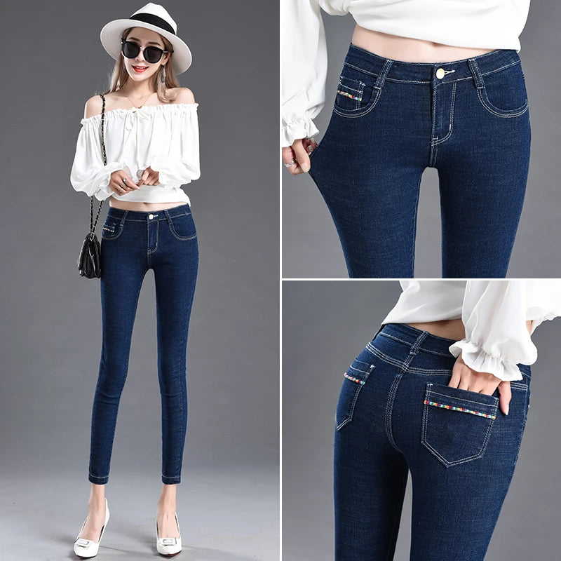 Calça Jeans Fena Skinny de Cintura Baixa Elástica e Esticável para Outono, Calça Longa Preta de Nove Pontos com Efeito Le...