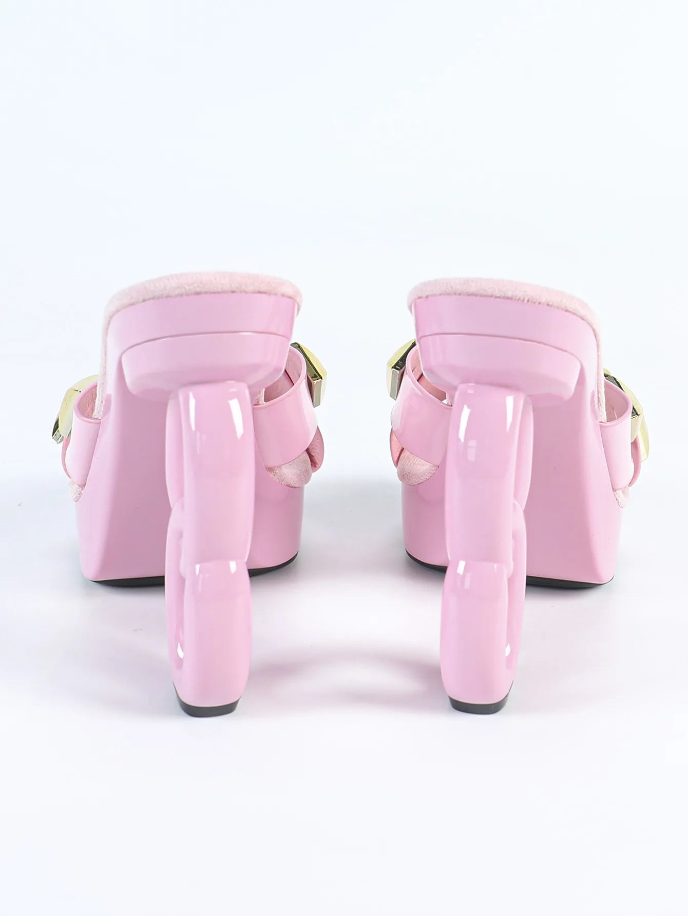 Sapatos femininos 2025 nova plataforma chinelos para mulher 12cm estilo estranho fretwork salto alto verão dedo do pé quadrado oco para fora sandálias