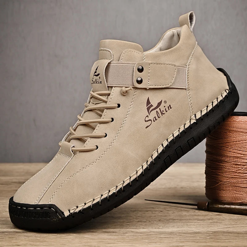 Novo design 2025 tênis de couro masculino homem respirável sapatos de couro artesanal sapatos casuais masculinos botas de tornozelo ao ar livre