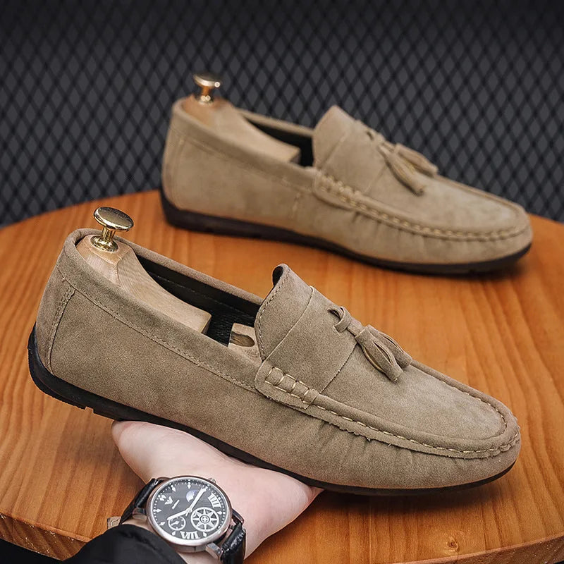 Primavera verão azul camurça mocassins homens deslizamento em mocassins macios respirável apartamentos sapatos de condução sapatos casuais de couro feitos à mão