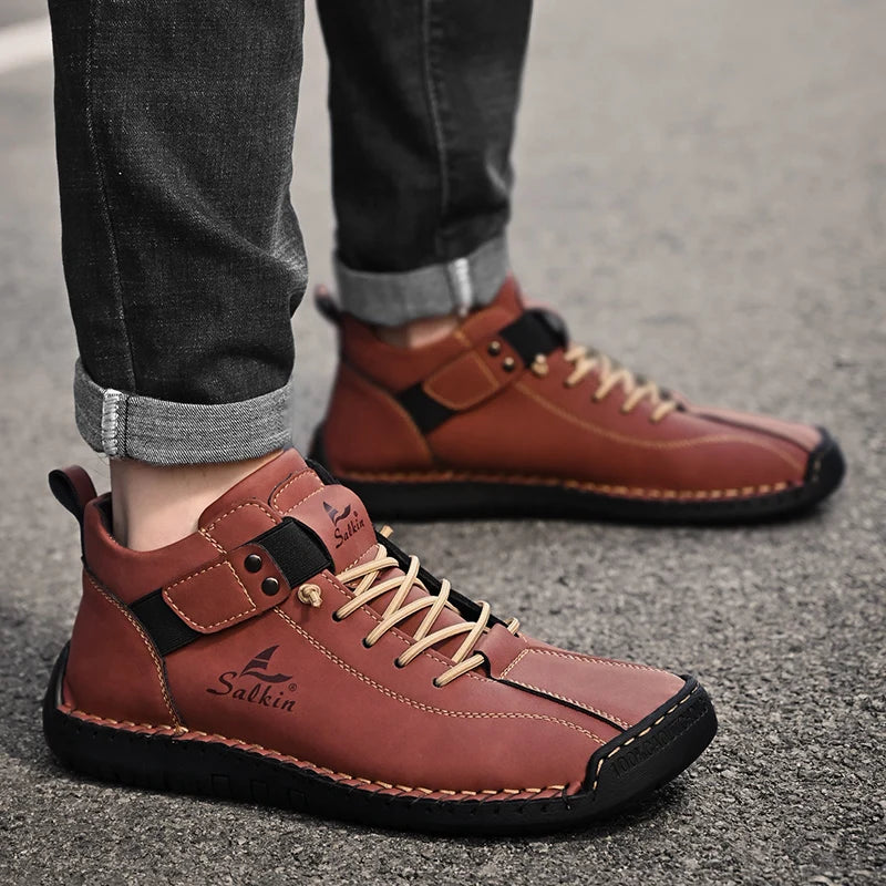 Novo design 2025 tênis de couro masculino homem respirável sapatos de couro artesanal sapatos casuais masculinos botas de tornozelo ao ar livre