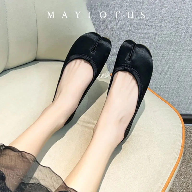 Sapatilhas Femininas de Cetim Rosa com Dedo Dividido, Estilo Ballet Tabi, Mocassins Slip-on e Alpargatas Casuais