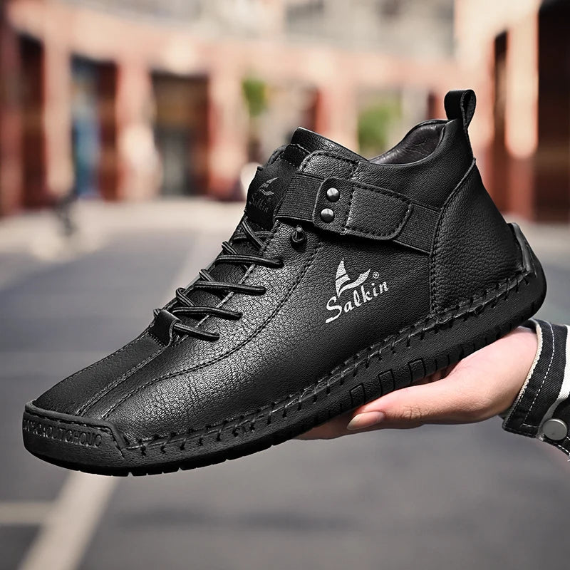 Novo design 2025 tênis de couro masculino homem respirável sapatos de couro artesanal sapatos casuais masculinos botas de tornozelo ao ar livre