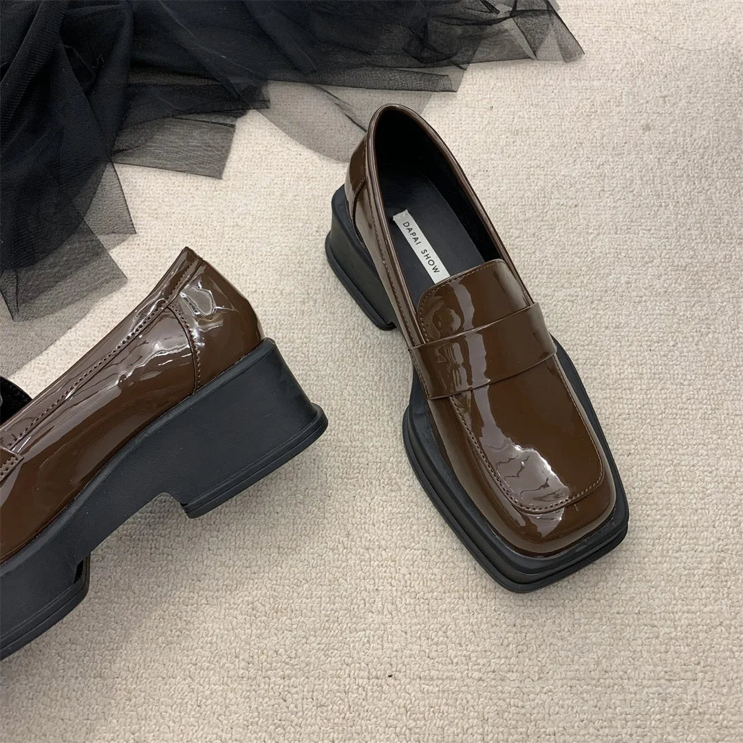Estilo britânico fundo grosso primavera outono cabeça quadrada retro mocassins sapatos femininos casuais deslizamento na plataforma mocassins senhoras bombas