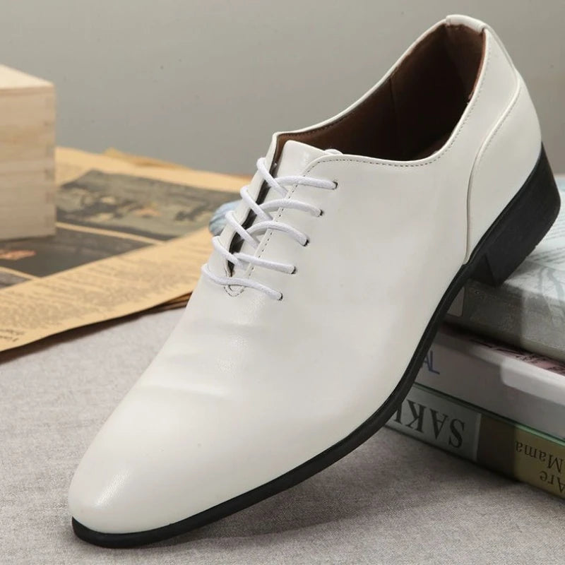 Branco apontou toe macio rendas até sapatos formais masculinos cavalheiro escritório novo 39 calçado barato liquidação baixo preço sapato social masculino