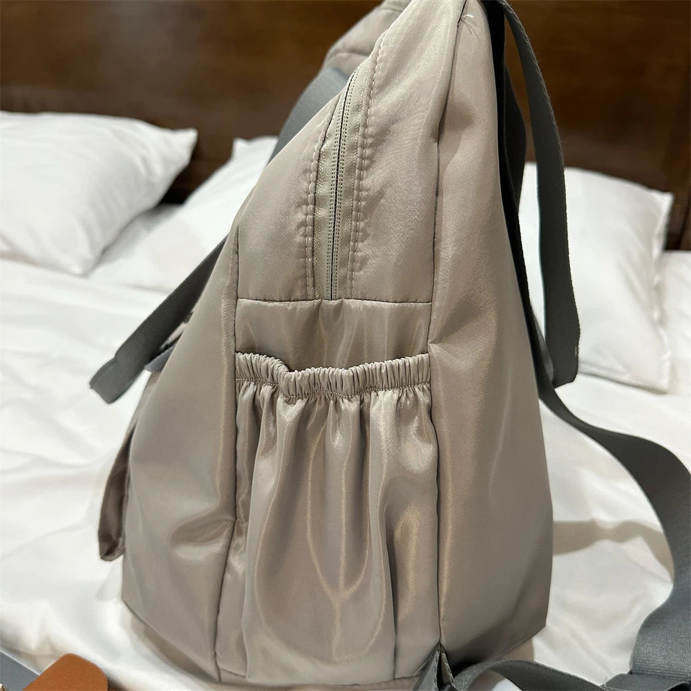 mochila femininas bolsa escolar bolsas femininas promoção Mochilas de moda multifuncionais de grandes dimensões para mulheres bolsa de ombro de separação seca e molhada de grande capacidade para viagens esportivas