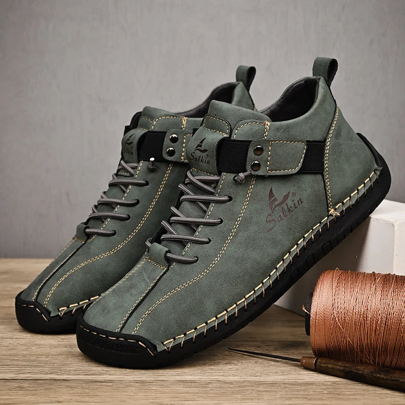 Novo design 2025 tênis de couro masculino homem respirável sapatos de couro artesanal sapatos casuais masculinos botas de tornozelo ao ar livre