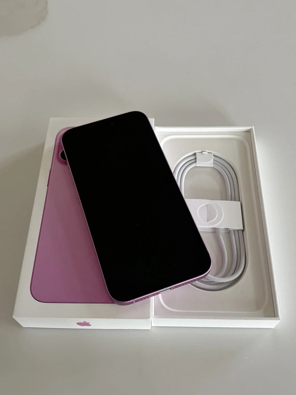 iPhone 16 Original 6.1\" eSIM/SIM Física, OLED XDR, Face ID, NFC, A18, ROM 128/256/512GB, RAM 8GB, Celular 5G AI, 98% Novo