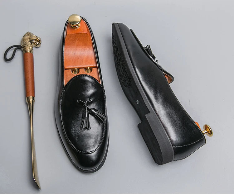 Sapatos formais masculinos mocassins com borla
