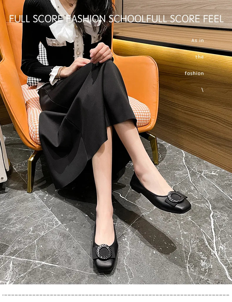 Sapatilhas de couro feminino, bombas de dedo do pé redondo, mocassins senhora do escritório, doce bowknot, sola macia, plus size, 43, 44