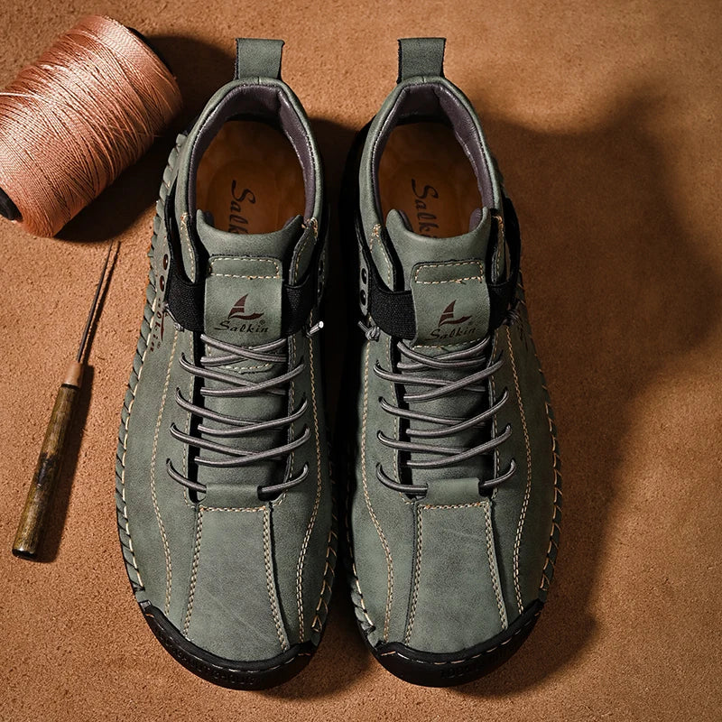 Novo design 2025 tênis de couro masculino homem respirável sapatos de couro artesanal sapatos casuais masculinos botas de tornozelo ao ar livre