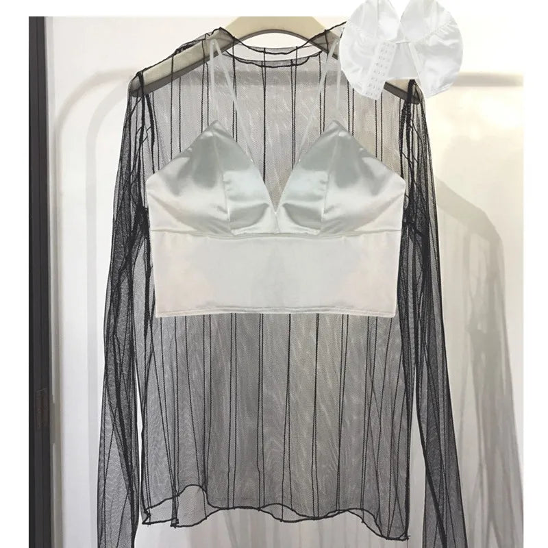 Sexy tops de cetim para mulheres, bralette sem fio, top de crochê, alça de espaguete feminina, camiseta cortada com peito, camisola acolchoada