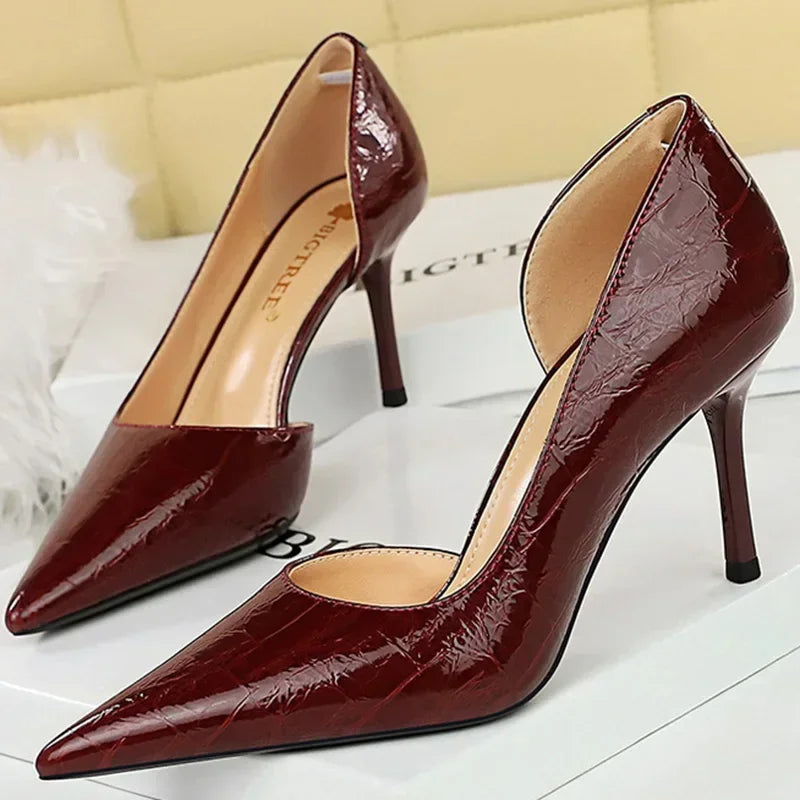 Estilo ocidental festa sapatos femininos 8cm salto alto fino raso apontou toe lado oco serpentina retro senhoras elegantes bombas marrom