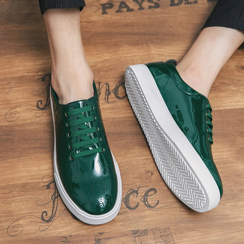Sapatos casuais de couro envernizado, tênis com renda, sola verde, sapatos de couro designer de alta qualidade, primavera e outono