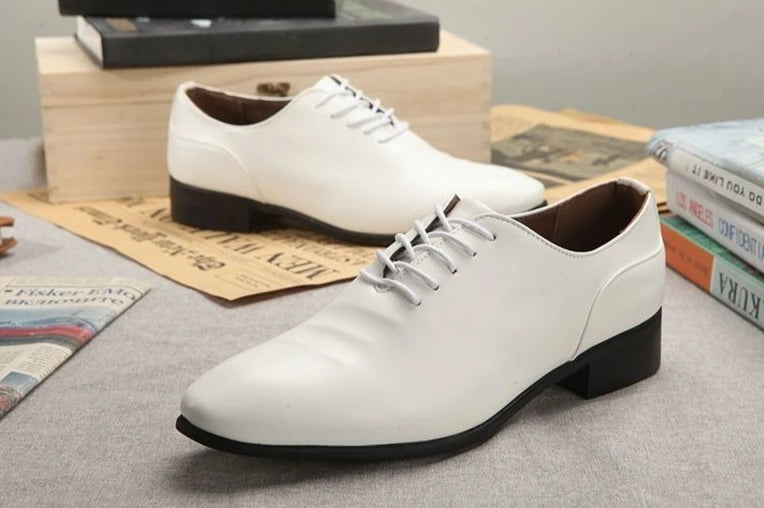 Branco apontou toe macio rendas até sapatos formais masculinos cavalheiro escritório novo 39 calçado barato liquidação baixo preço sapato social masculino