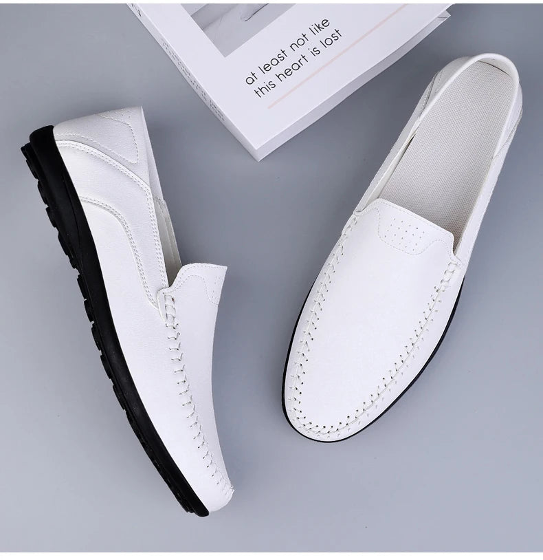 Mocassins Masculinos de Couro Genuíno Slip-On Casuais Estilo Náutico Formais Artesanais Designer 2025 Zapatillas Hombre