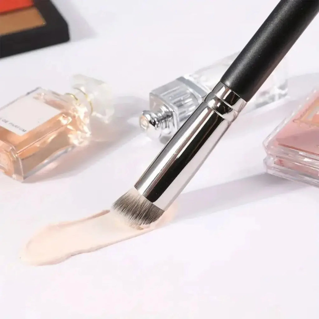 Pincel para Base e Corretivo, Pincéis Premium para Contorno e Blush, Pincel de Maquiagem Denso para Olhos e Rosto, Ideal para Esbater e Alisar