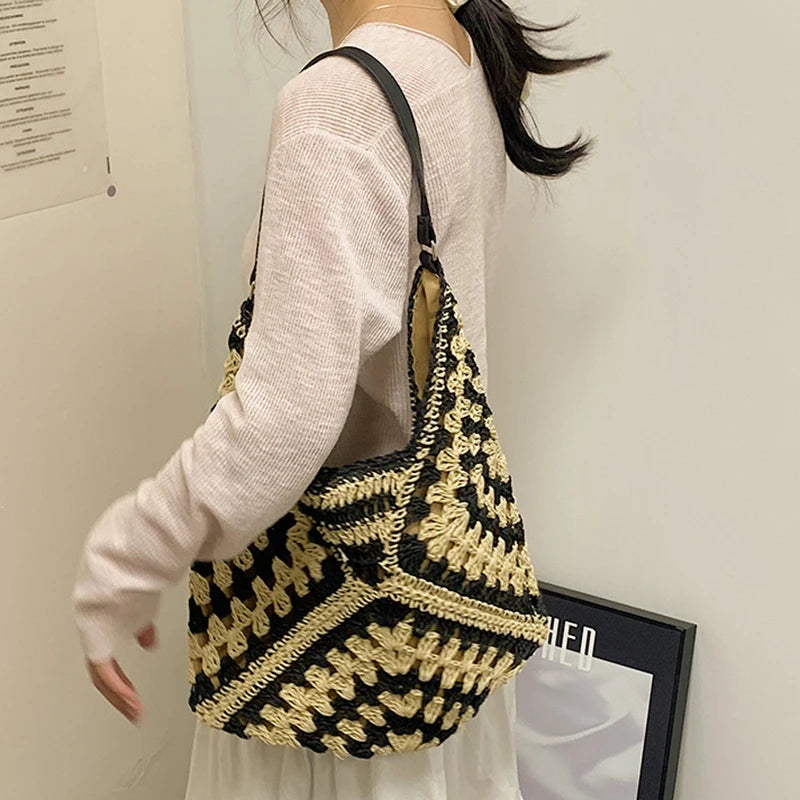 Bolsa de ombro de palha tecida feminina popular bolsa de tamanho médio com alça para férias na praia