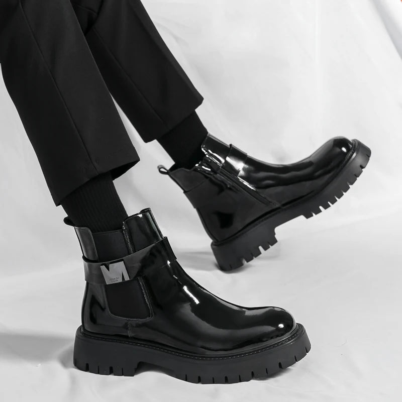 Botas masculinas de couro envernizado, de alta qualidade, superfície brilhante, confortável, sola grossa, cano alto, marca de moda, antiderrapante, chelsea