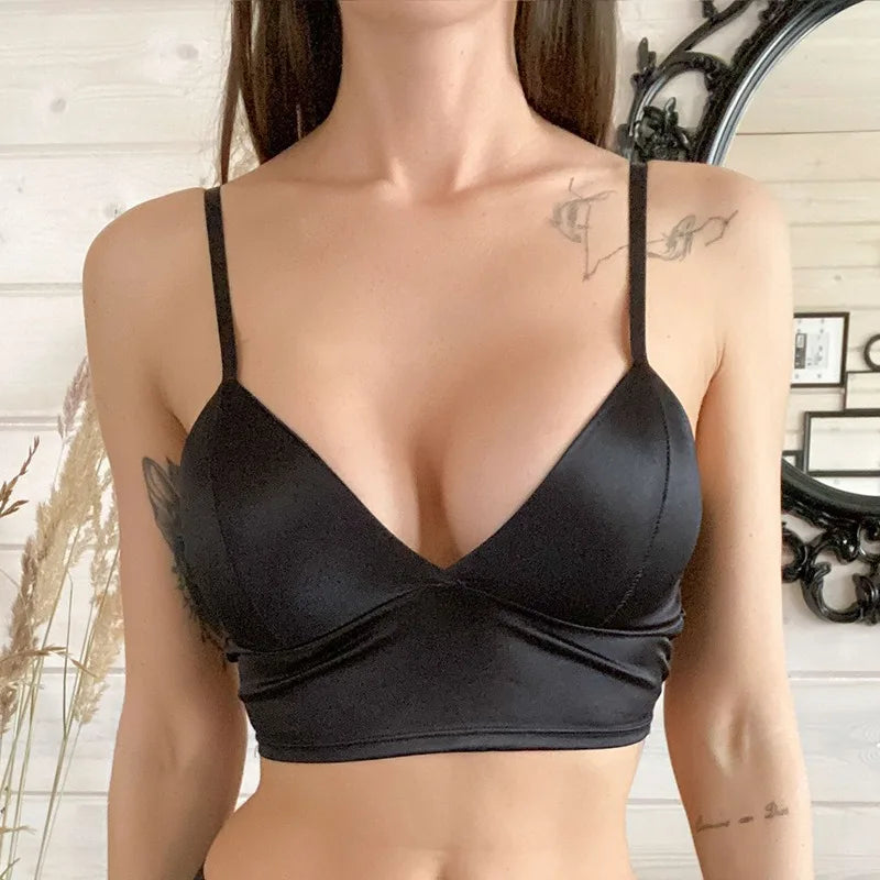 Sexy tops de cetim para mulheres, bralette sem fio, top de crochê, alça de espaguete feminina, camiseta cortada com peito, camisola acolchoada
