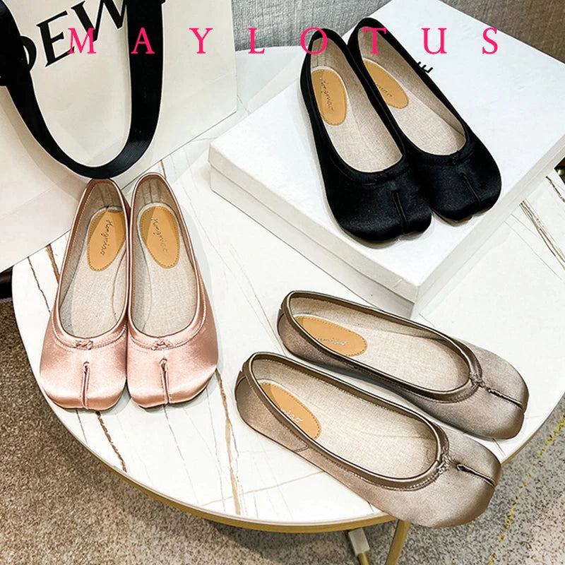 Sapatilhas Femininas de Cetim Rosa com Dedo Dividido, Estilo Ballet Tabi, Mocassins Slip-on e Alpargatas Casuais