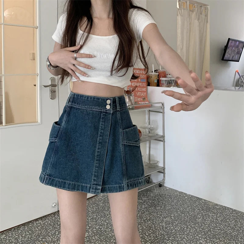 Saia Jeans  Assimétrica de Cintura Alta com Efeito Modelador, Tamanhos andes Fs, Moda Verão 2023