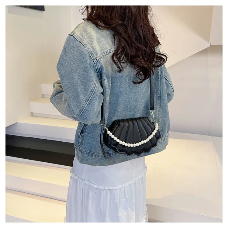 Francês pérola corrente bolsa feminina concha moda bolsa de ombro couro do plutônio bolsa embreagem novidade sólido chique hobo saco pequena mochila