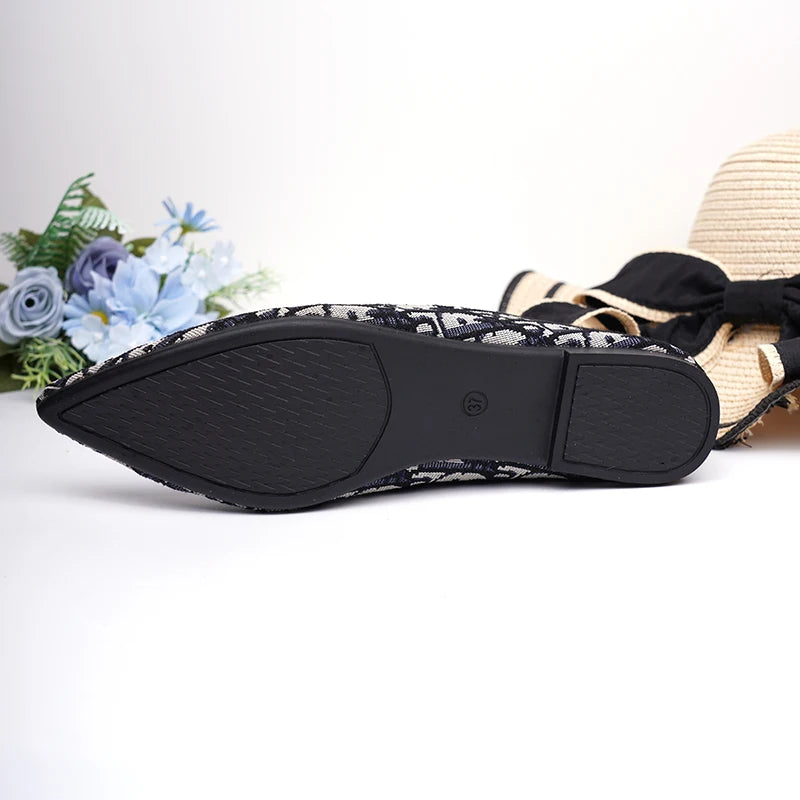 Designer de luxo sapatos baixos de pano para senhoras, toe slip-ons redondos para pé largo 44-32 2023, mocassins pretos, mocassins de balé, recém-chegados