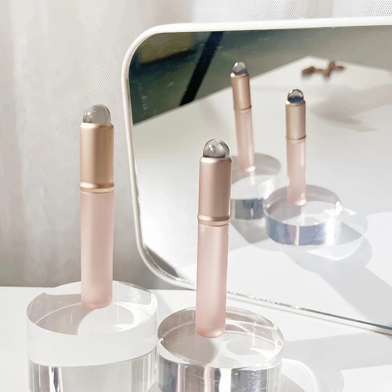 Pincel labial de silicone atualizado com capa, pincel corretivo angular, aplicação de batom, bálsamo de manchas, pincel de maquiagem labial, ferramenta cosmética