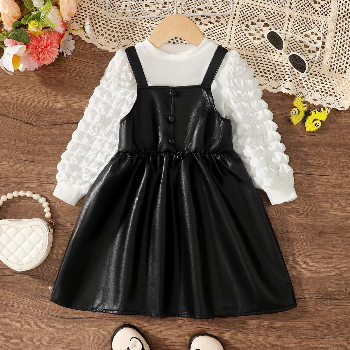 Conjunto de 2 peças para crianças e meninas, gola redonda, top branco + alça preta, saia de couro, roupas de festa para meninas de 4 a 7 anos