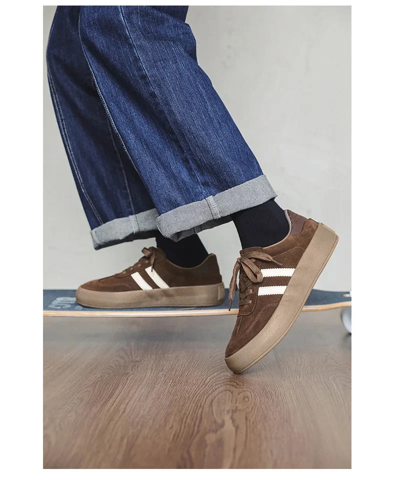 Sapatos de tabuleiro casuais de sola grossa para homens sola grossa sapatos casuais tênis de couro tudo sola macia dentro aumentar sapatos