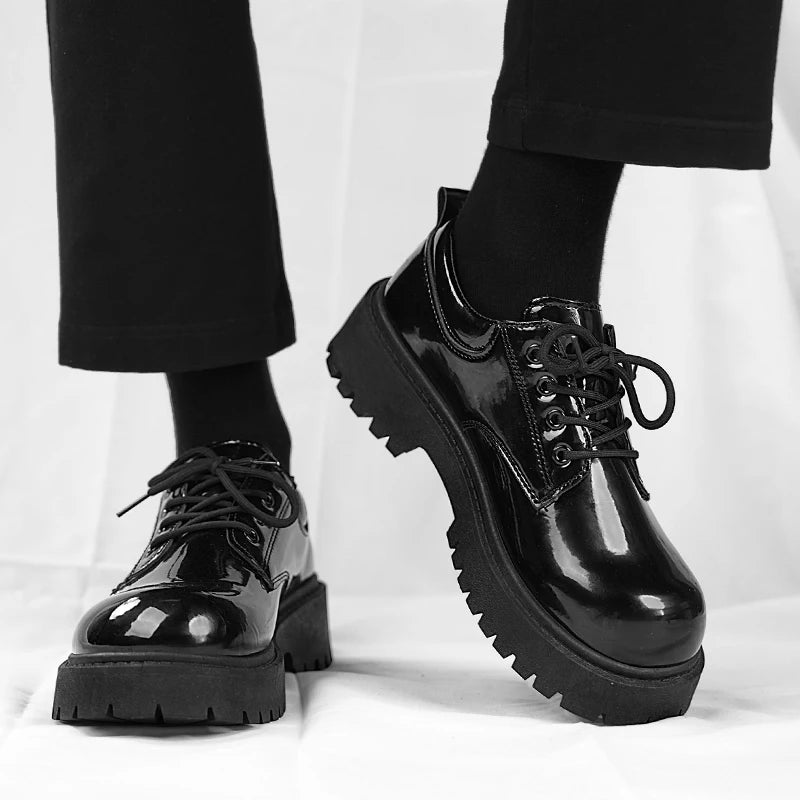 Sapatos de couro casual para casal, sola grossa, antiderrapante, conforto, roupas de trabalho masculinas e femininas, tamanho grande, sapatos com renda, 4ª temporada