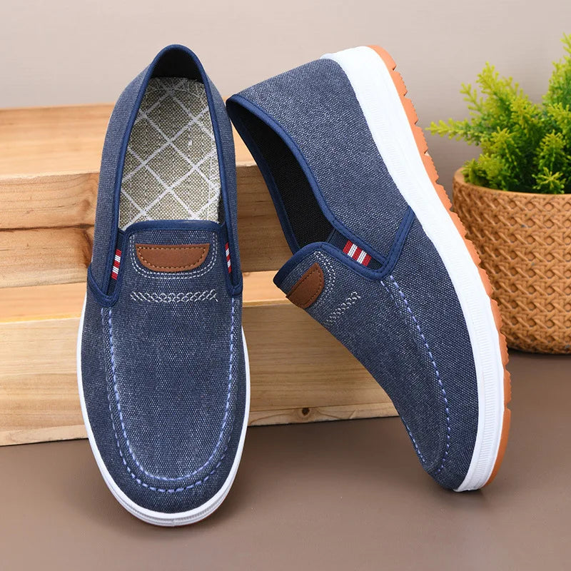 Tênis Casuais Masculinos em Lona Respirável, Slip-On, Resistentes ao Desgaste e Antiderrapantes para Atividades de Lazer na Primavera e Outono em Pequim