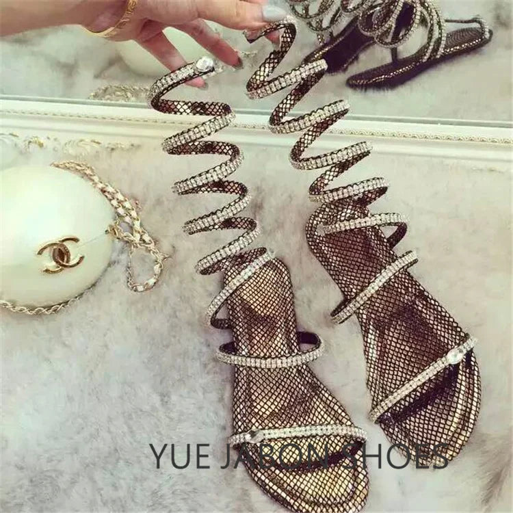 Sandálias luxuosas de verão, flor branca e rosa, sandálias femininas de salto baixo, punk gladiador, com strass, sapatos de festa de casamento