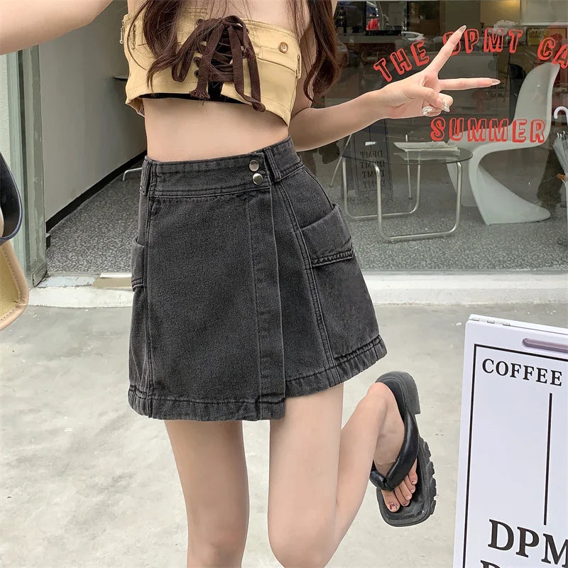 Saia Jeans  Assimétrica de Cintura Alta com Efeito Modelador, Tamanhos andes Fs, Moda Verão 2023